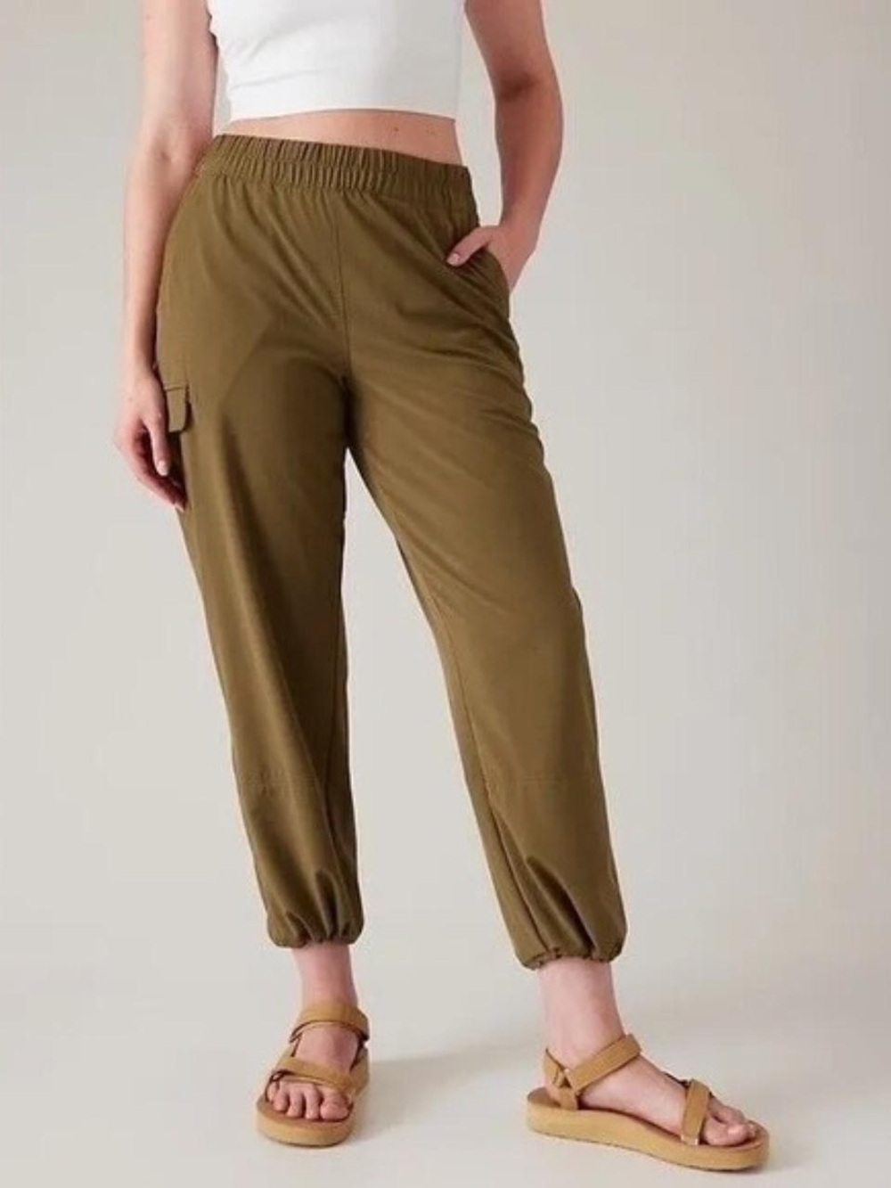 Athleta Boundless Mid Rise Cargo Pant Acacia Army Green